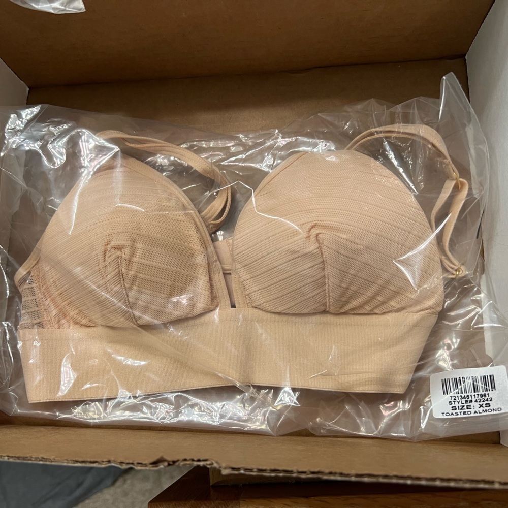 XS lively bra. NWT.